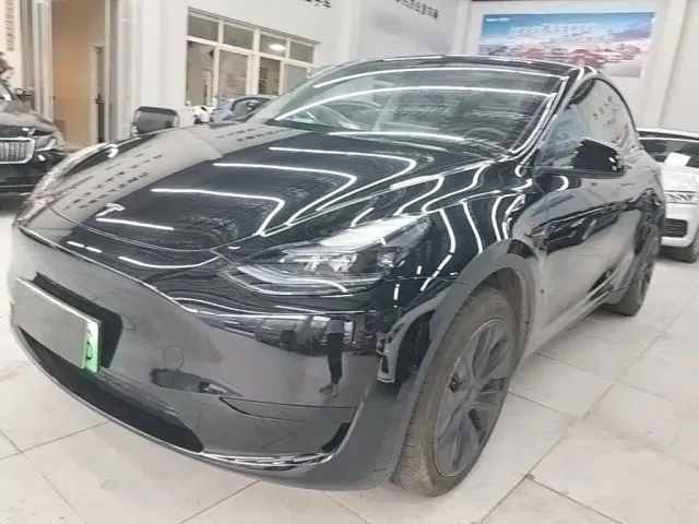 Фотография автомобиля — Tesla Model Y