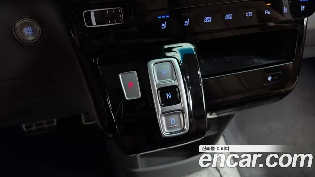 Hyundai Staria — Фото автомобиля 9