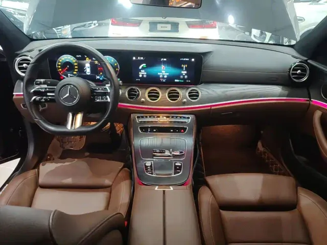 Mercedes-Benz E-Class — Фото автомобиля 9