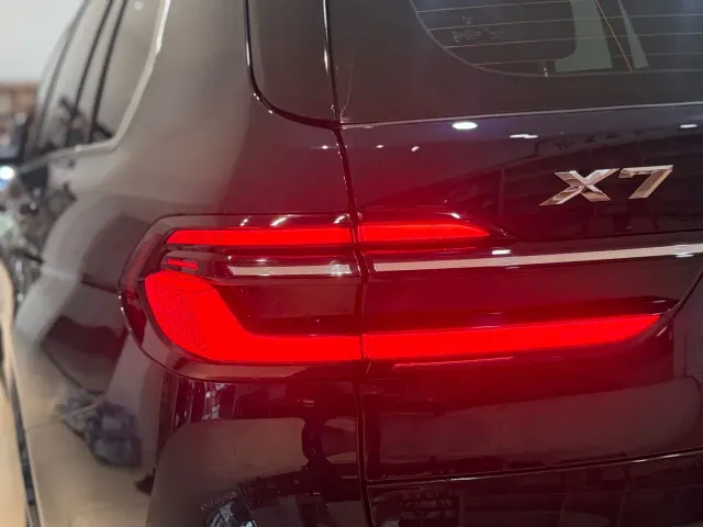 BMW X7 — Фото автомобиля 24