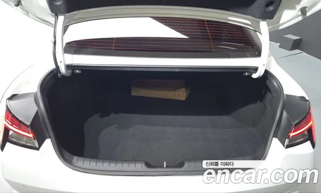 Hyundai Avante CN7 — Фото автомобиля 24