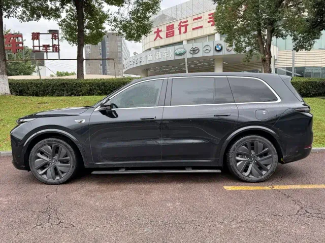 Li Auto L9 — Фото автомобиля 3