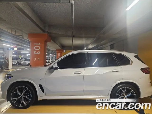 BMW X5 xDrive 40i M Sport — Фото автомобиля 3