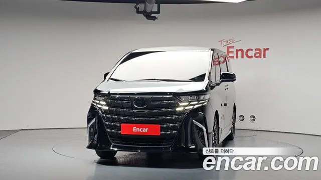 Toyota Alphard — Фото автомобиля 2