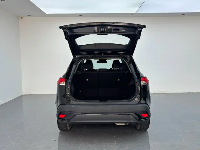 Toyota Frontlander — Фото автомобиля 11