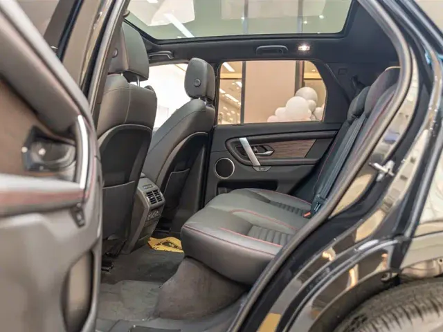 Land Rover Discovery Sport — Фото автомобиля 18