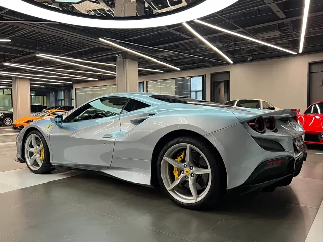 Ferrari F8 — Фото автомобиля 4