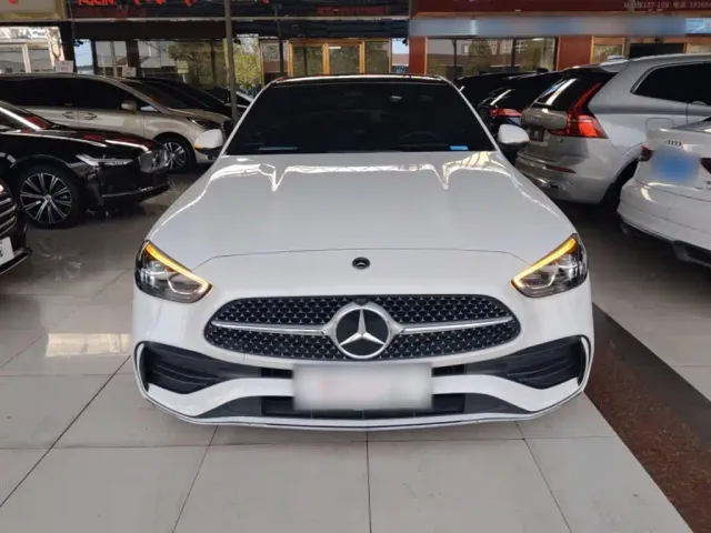 Mercedes-Benz C-Class — Фото автомобиля 2