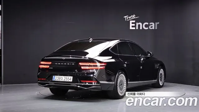 Genesis G80 Бензин 2.5 турбо 2WD — Фото автомобиля 2