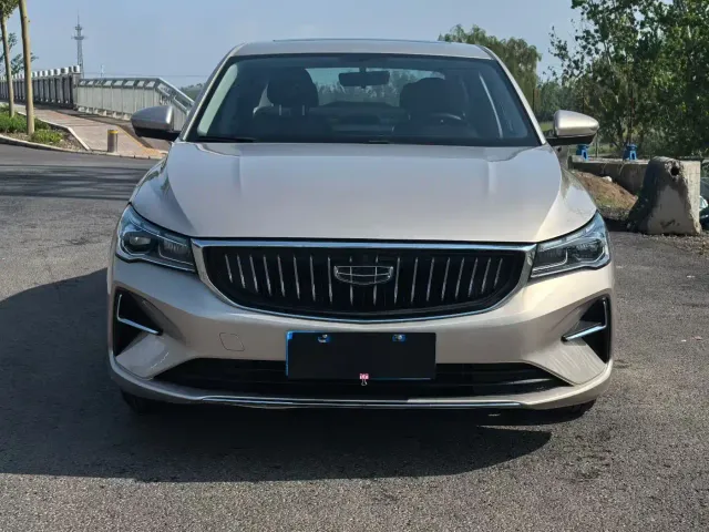 Geely Emgrand — Фото автомобиля 2