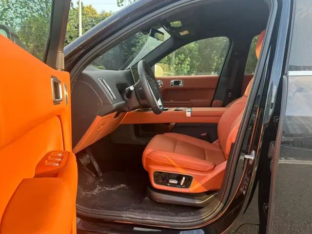 Li Auto L7 — Фото автомобиля 5