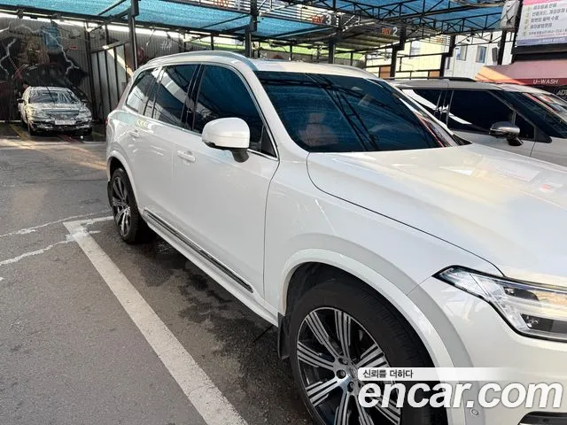 Вольво XC90 — Фото автомобиля 3