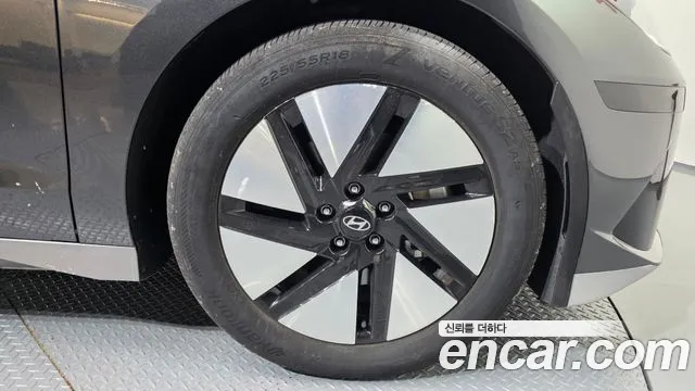 Hyundai Ioniq 6 — Фото автомобиля 5