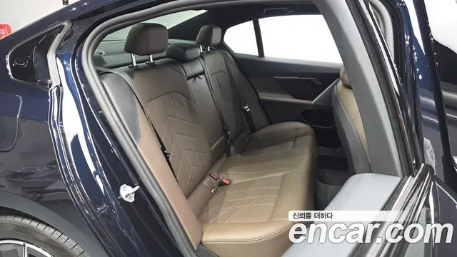 BMW 5-Series — Фото автомобиля 4