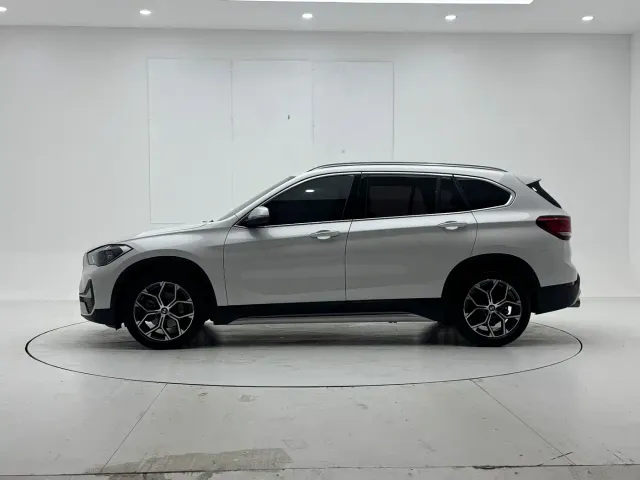 BMW X1 — Фото автомобиля 7