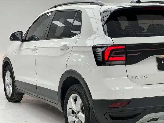Volkswagen T-Cross — Фото автомобиля 14