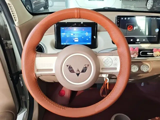 Wuling Hongguang Mini EV — Фото автомобиля 10