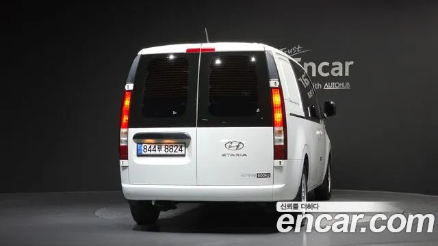 Hyundai Staria Staria Карго 5 мест — Фото автомобиля 4