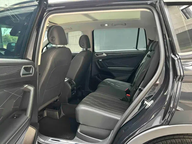 Volkswagen Tiguan L — Фото автомобиля 21