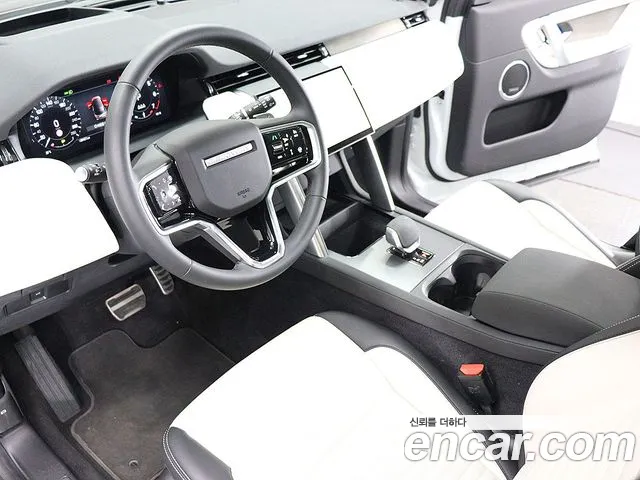 Land Rover Discovery Sport — Фото автомобиля 16
