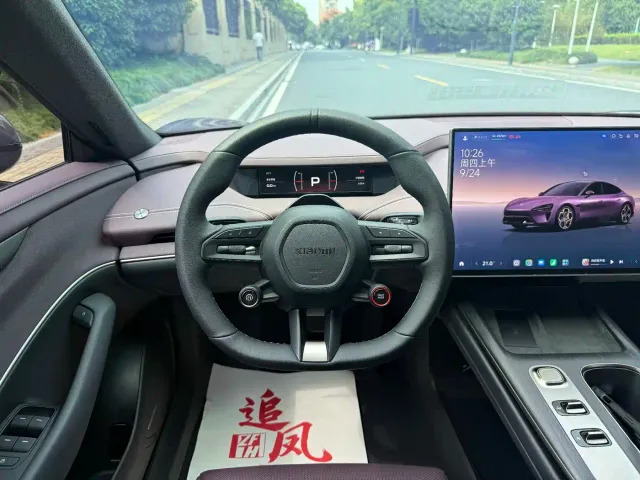 Xiaomi SU7 — Фото автомобиля 11