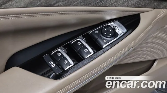 Kia K8 Hybrid — Фото автомобиля 30