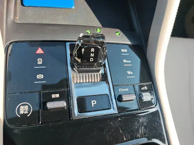 BYD Song PLUS — Фото автомобиля 15