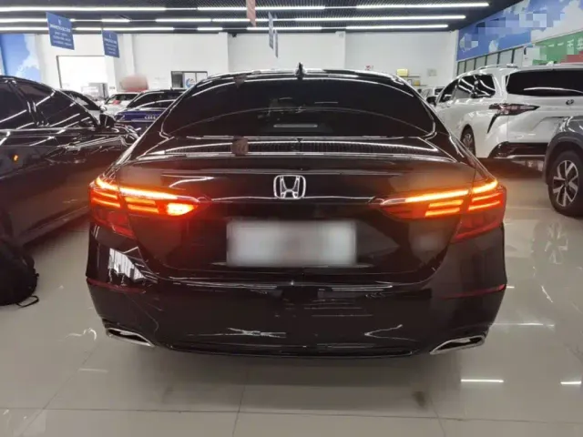 Honda Inspire — Фото автомобиля 5