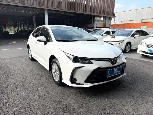 Toyota Corolla — Фото автомобиля 3
