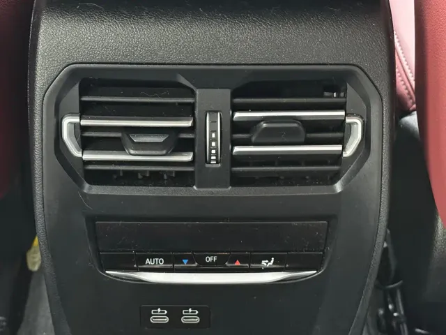 BMW 3 Series — Фото автомобиля 11