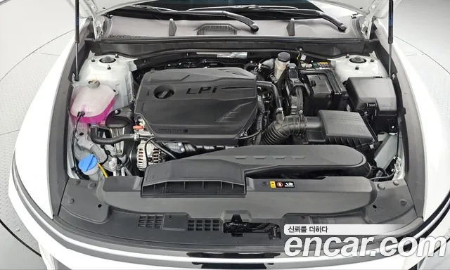 Hyundai Sonata — Фото автомобиля 9