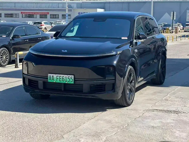 Фотография автомобиля — Li Auto L8