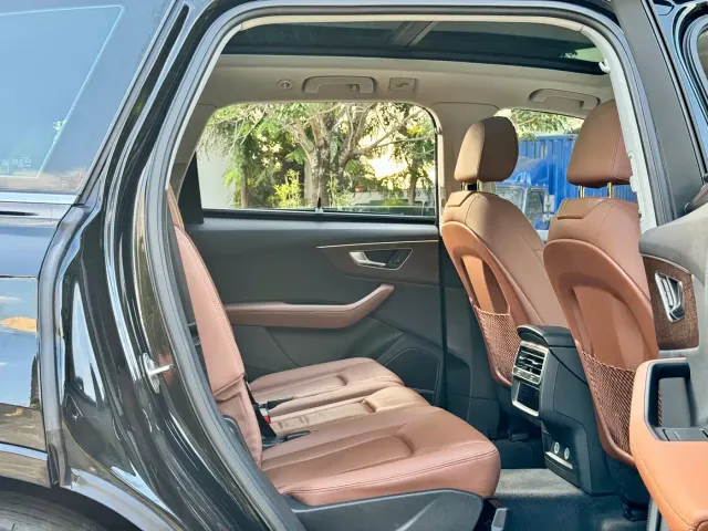 Audi Q7 — Фото автомобиля 11