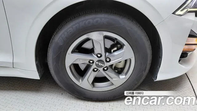 Kia K5 Generation 3 — Фото автомобиля 5