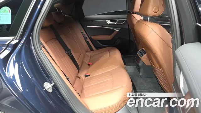 Audi A6 C8 — Фото автомобиля 12