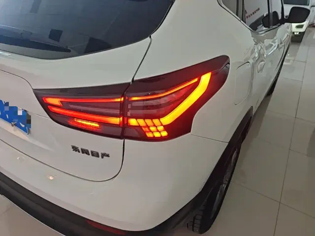 Nissan Qashqai — Фото автомобиля 7