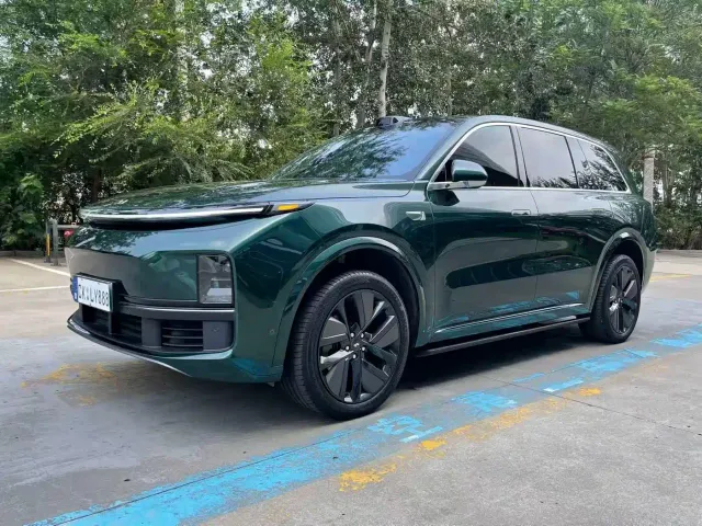Фотография автомобиля — Li Auto L9