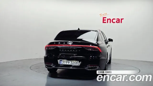 Hyundai Grandeur — Фото автомобиля 4