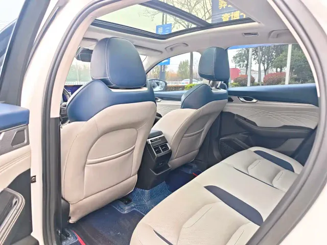 Geely Xingrui — Фото автомобиля 7