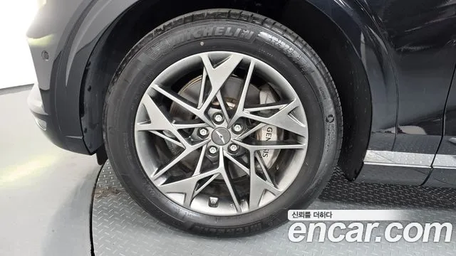 Genesis GV70 — Фото автомобиля 5