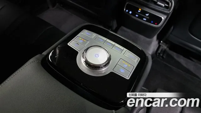 Genesis G80 Electrified G80 (RG3) — Фото автомобиля 6