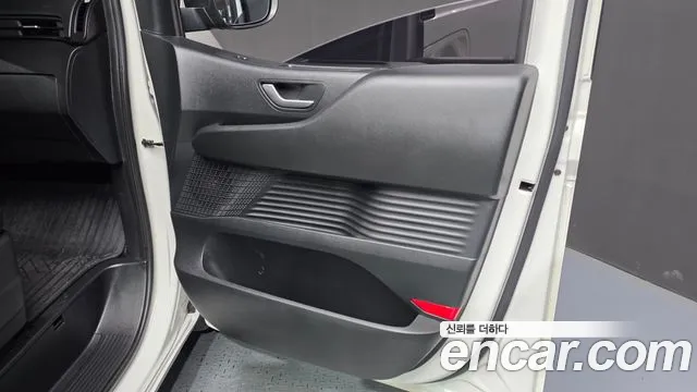 Hyundai Staria Staria Карго 3 места — Фото автомобиля 25