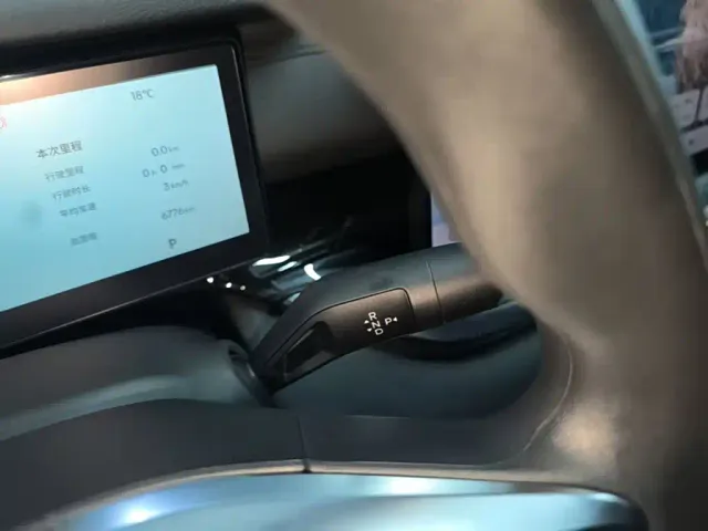 Geely Galaxy Stellar 6 — Фото автомобиля 13