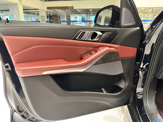 BMW X5 — Фото автомобиля 9