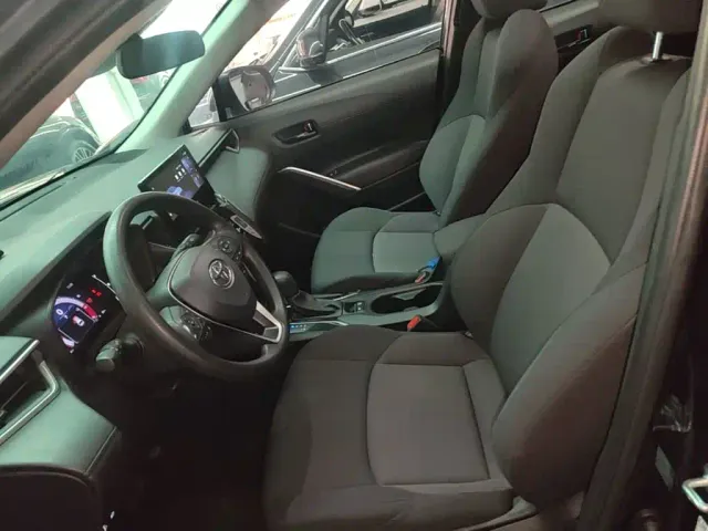 Toyota Frontlander 2023 2.0L CVT Leading Edition — Фото автомобиля 14