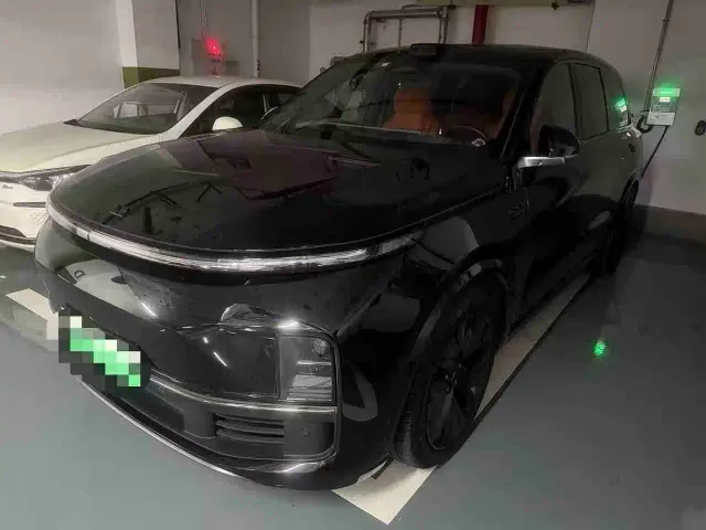 Фотография автомобиля — Li Auto L9