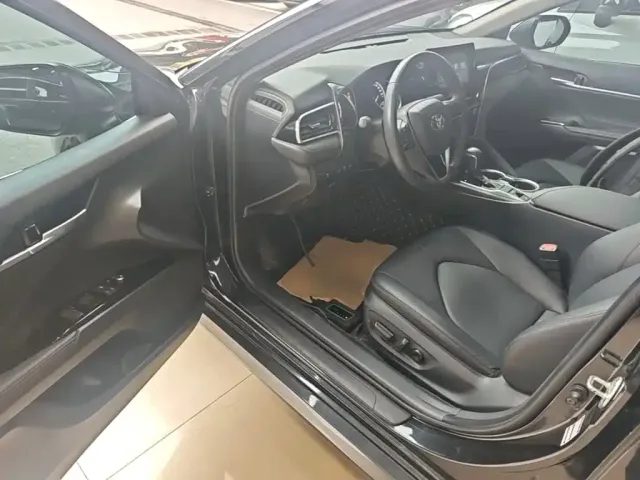 Toyota Camry — Фото автомобиля 15