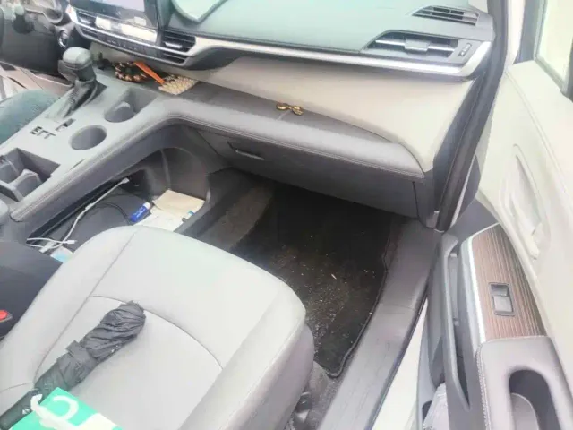 Toyota Granvia — Фото автомобиля 12