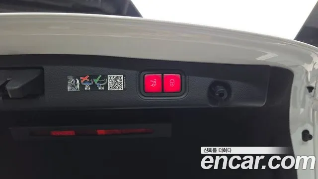 Mercedes-Benz E-Class E-класс W213 E350 4MATIC Exclusive — Фото автомобиля 30