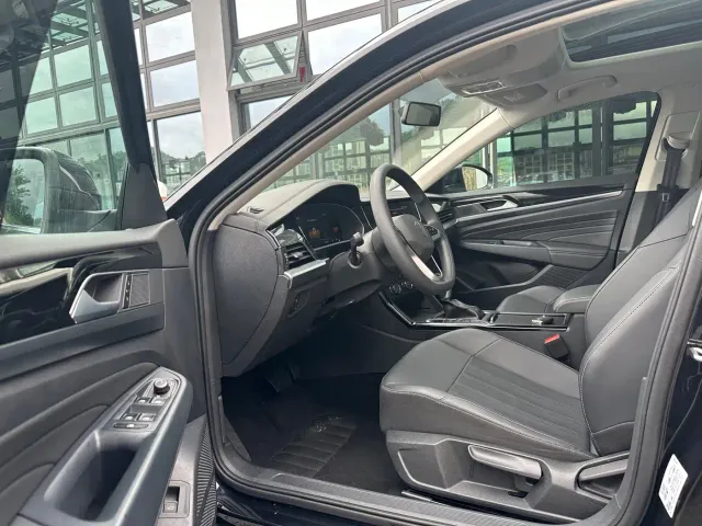 Volkswagen Passat — Фото автомобиля 4